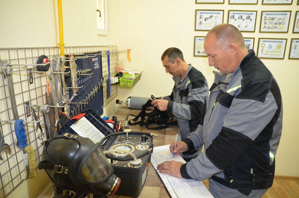 Техническое обслуживание, проверка и зарядка дыхательных аппаратов на сервисной базе 