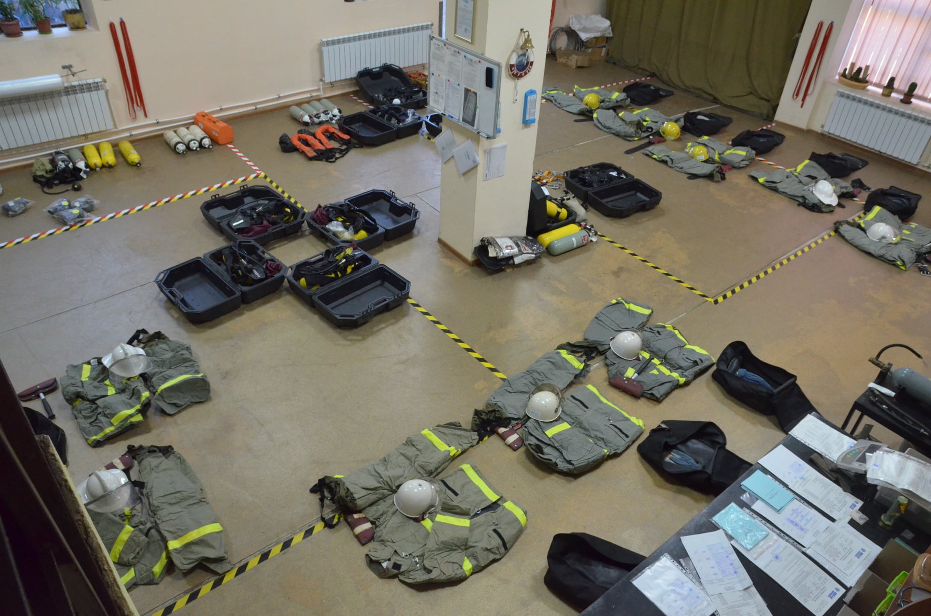 SF DEPARTMENT:  Аварийно - спасательное и противопожарное оборудование - освидетельствование и поставка